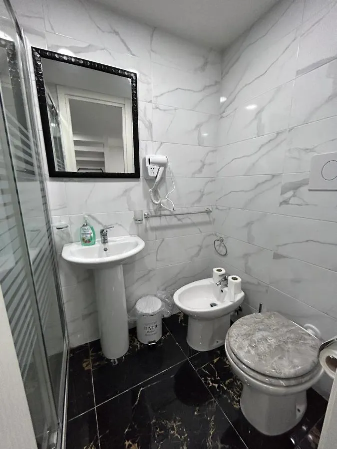 Giovanni Luxury Suites Naples