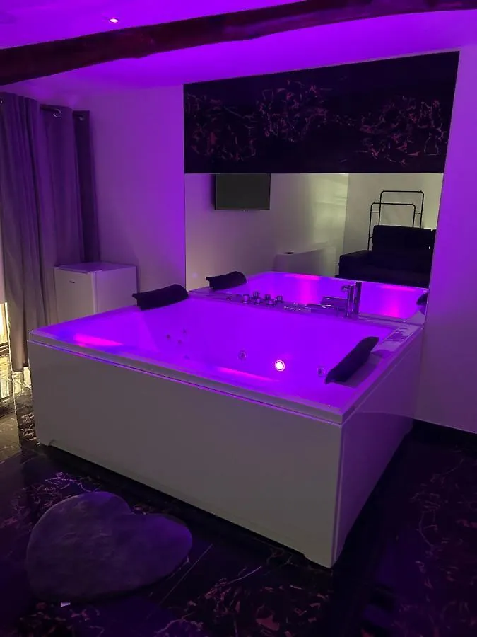 Giovanni Luxury Suites Naples Italy