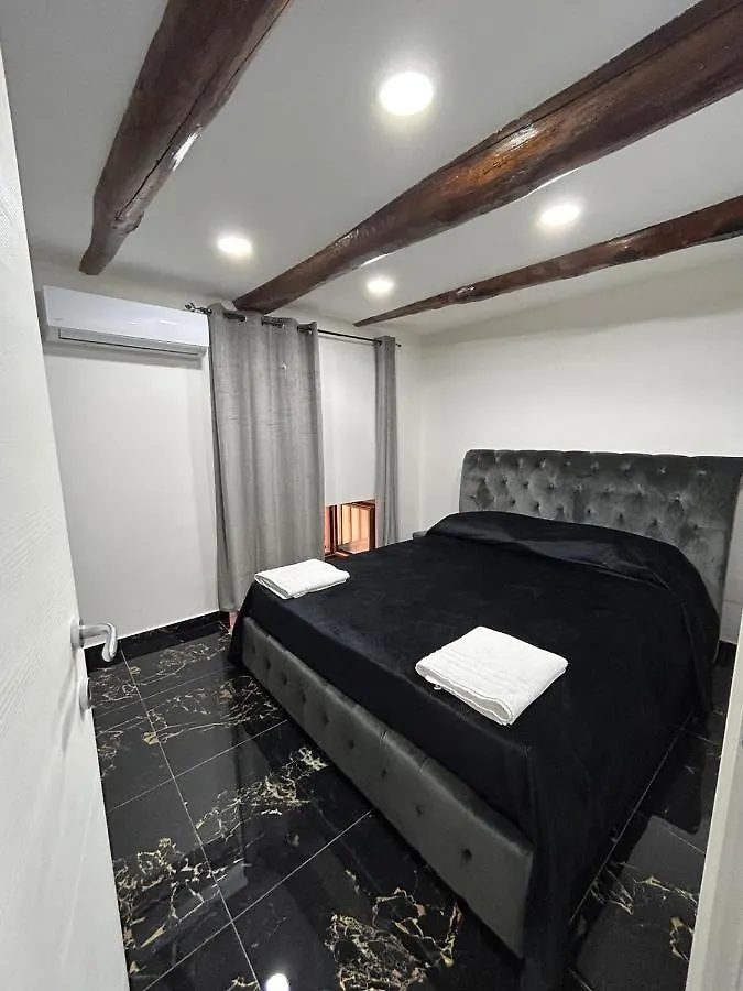 Apartment Giovanni Luxury Suites Naples