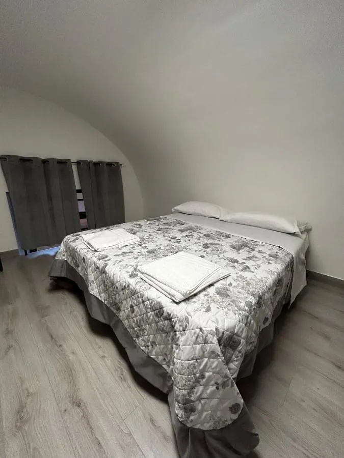Giovanni Luxury Suites Naples Italy