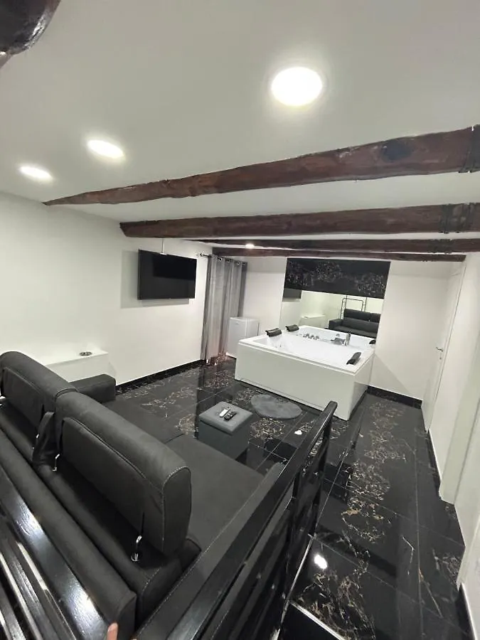 アパート Giovanni Luxury Suites ナポリ