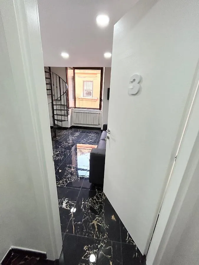 Giovanni Luxury Suites Naples 0*,  Italy
