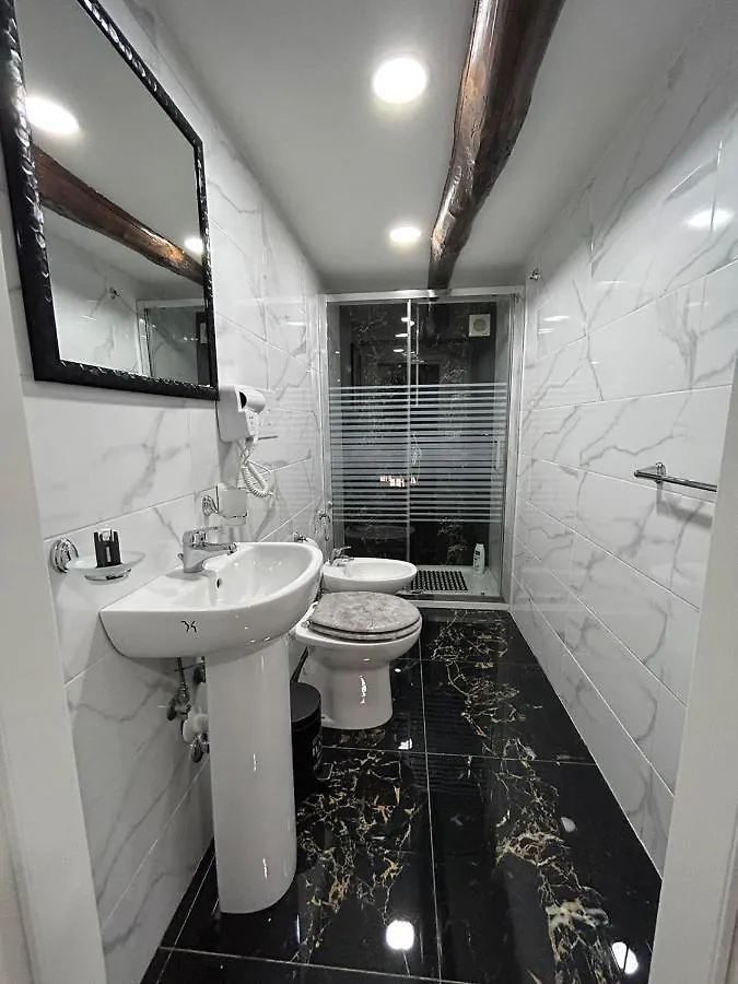 Giovanni Luxury Suites Naples Apartment