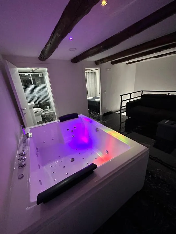 Giovanni Luxury Suites Naples Apartment