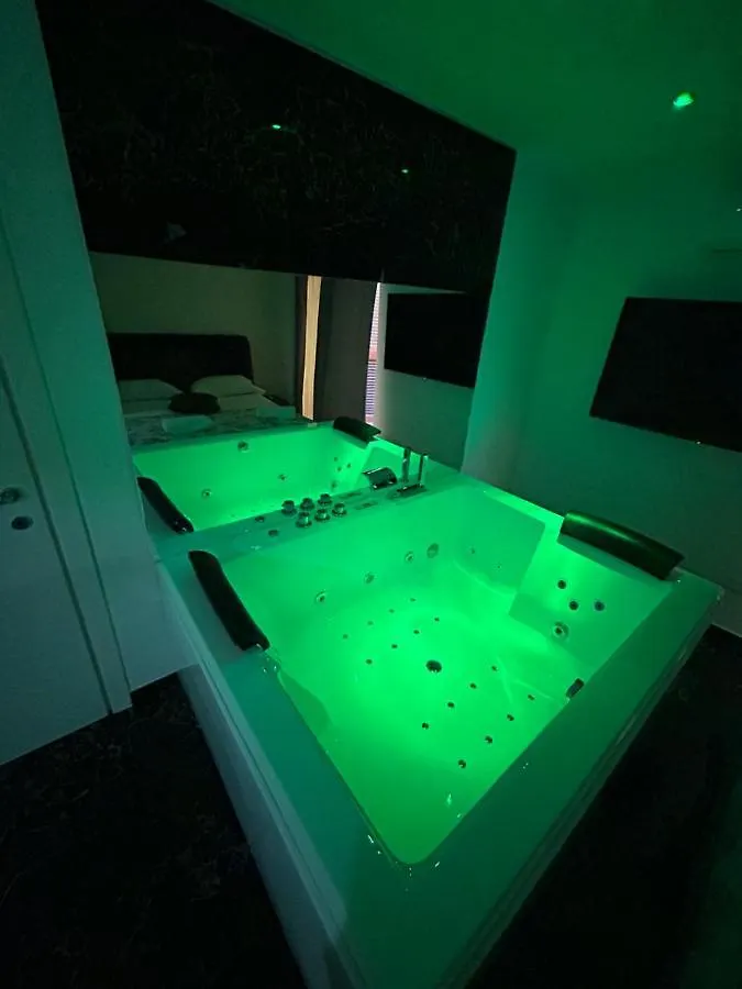 Giovanni Luxury Suites Naples Apartment