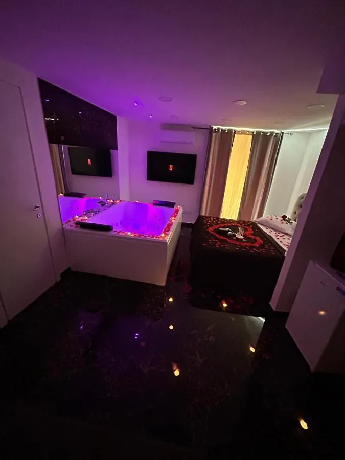 Giovanni Luxury Suites 那不勒斯 0*,  意大利